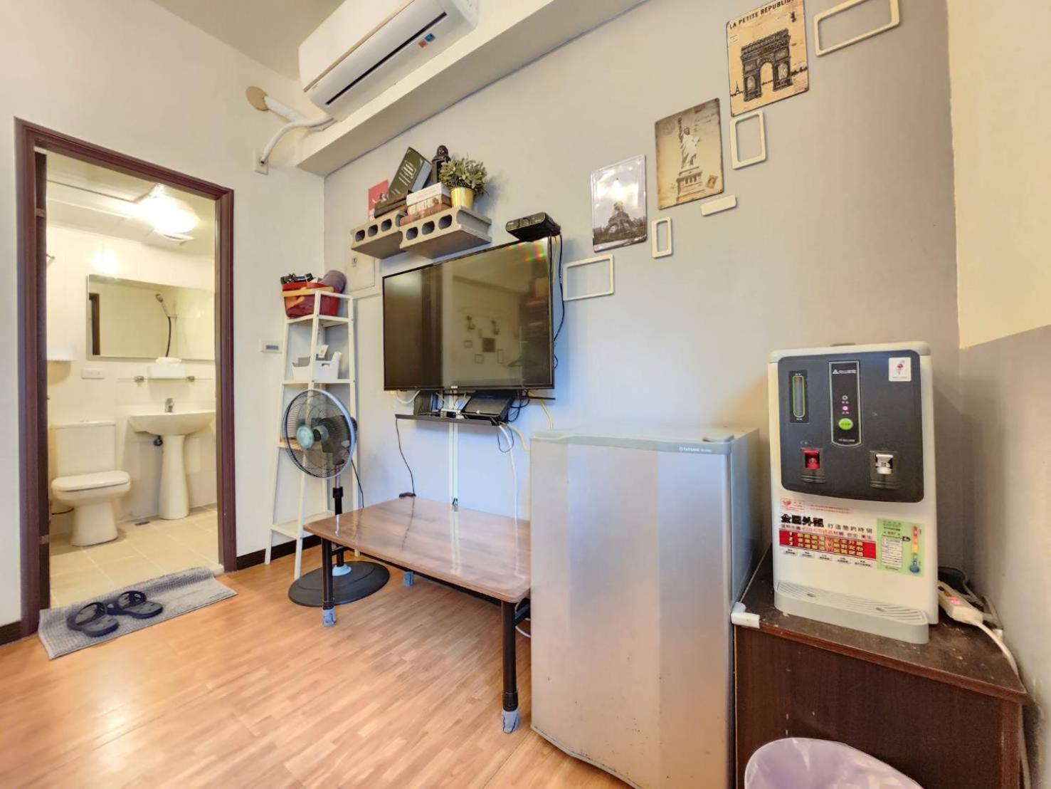 一中喵喵 有統編收據 Hotel Taichung Buitenkant foto